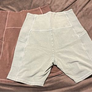 Aerie offline biker shorts Large